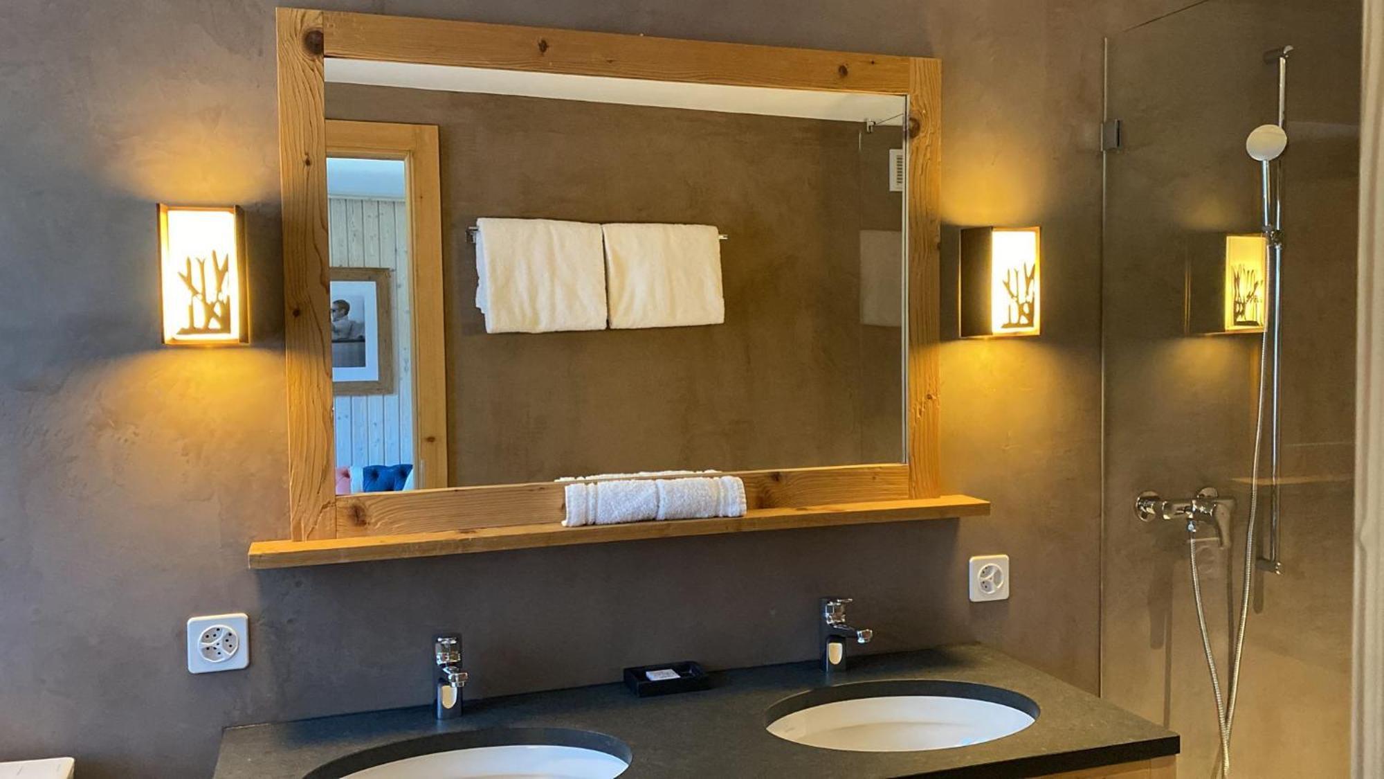 Hotel Sanetsch Gsteig エクステリア 写真