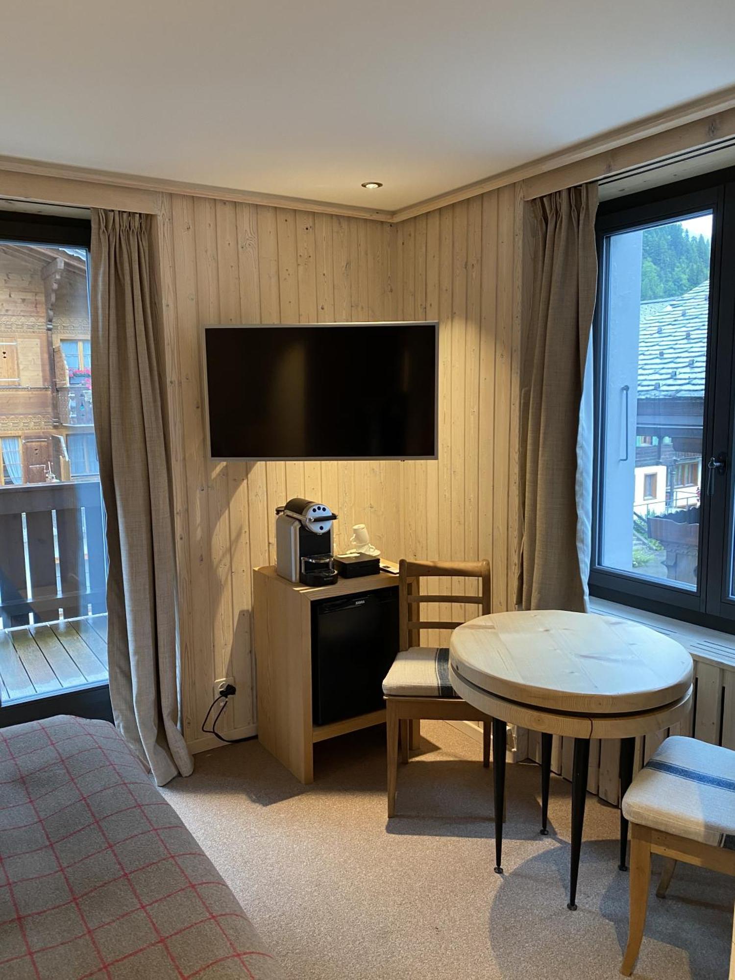 Hotel Sanetsch Gsteig エクステリア 写真